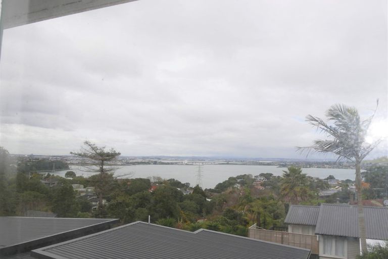 Photo of property in 2a Hoskins Avenue, Hillsborough, Auckland, 1042