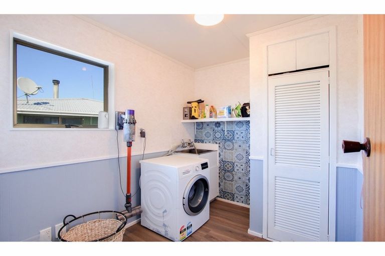 Photo of property in 51 Lanark Crescent, Tamatea, Napier, 4112