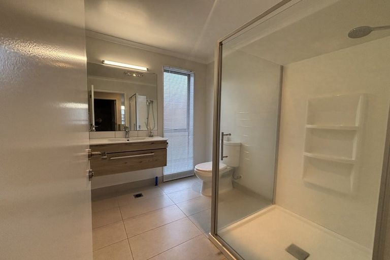 Photo of property in 20 Rangihina Road, Hobsonville, Auckland, 0616