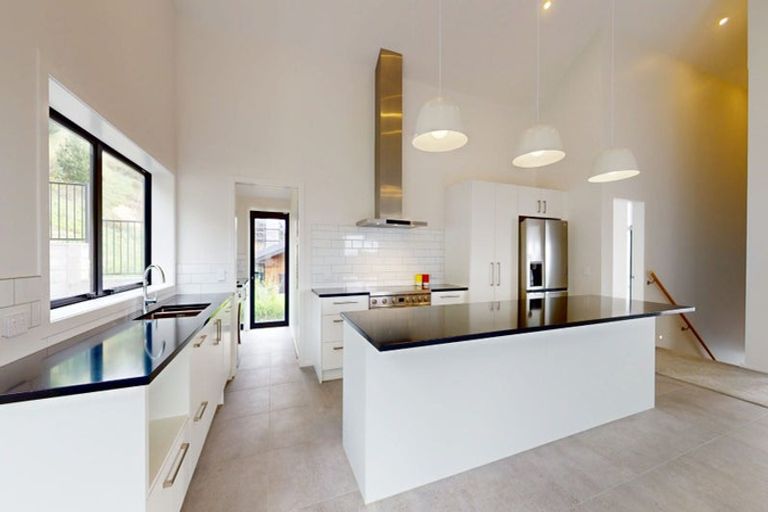 Photo of property in 79 Kotare Street, Waikanae, 5036