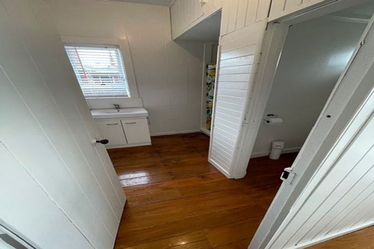 Photo of property in 11 West Coast Road, Glen Eden, Auckland, 0602