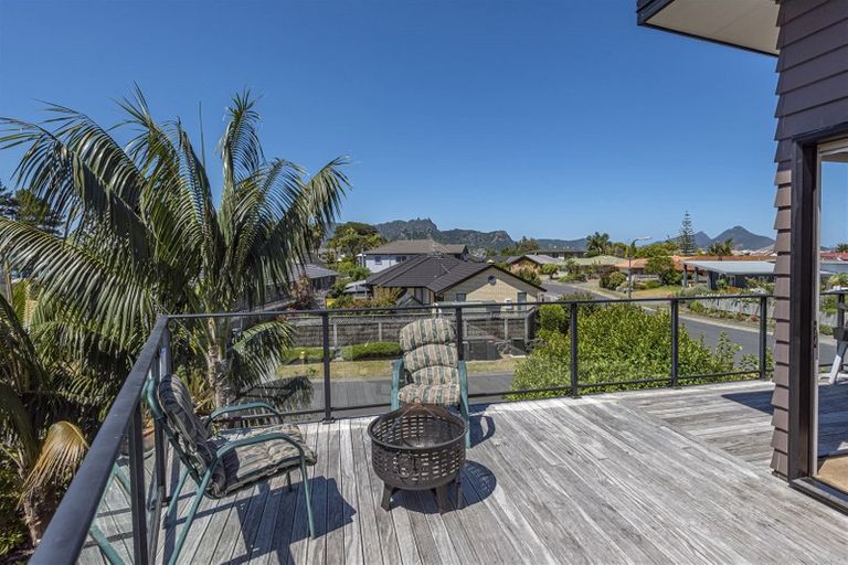 Photo of property in 5 Paradise Point Place, One Tree Point, 0118