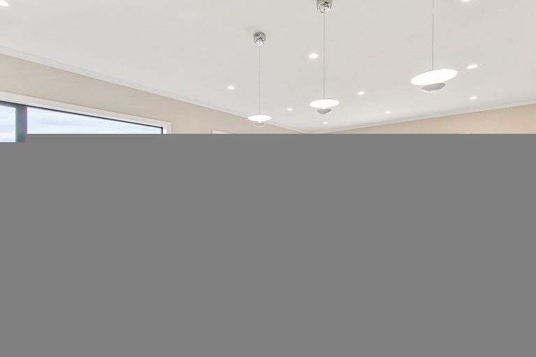 Photo of property in 22 Rauaruhe Road, Karaka, Papakura, 2113