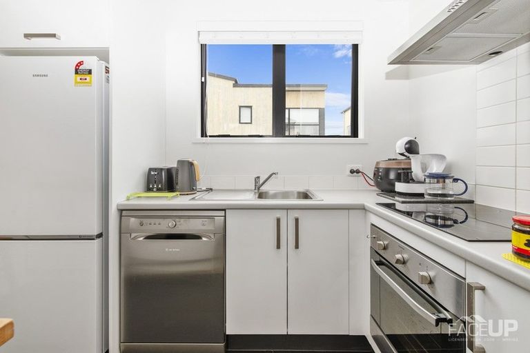 Photo of property in 17 Onekiritea Road, Hobsonville, Auckland, 0616