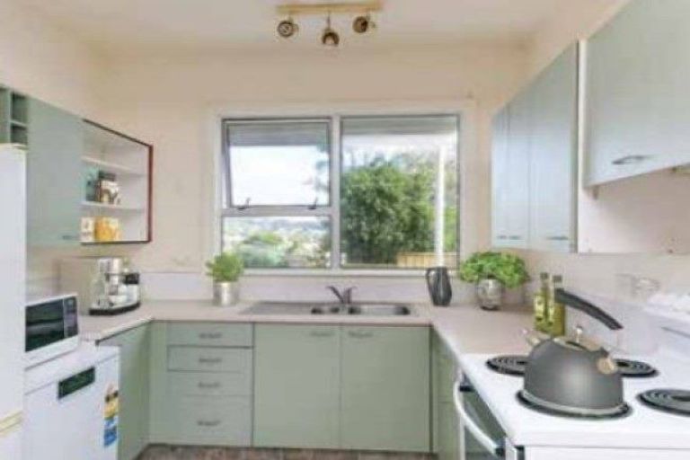 Photo of property in 15 Pembroke Road, Northland, Wellington, 6012