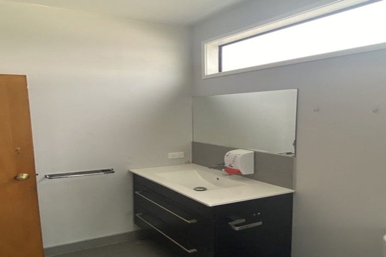 Photo of property in 8 Freyberg Avenue, Papatoetoe, Auckland, 2104