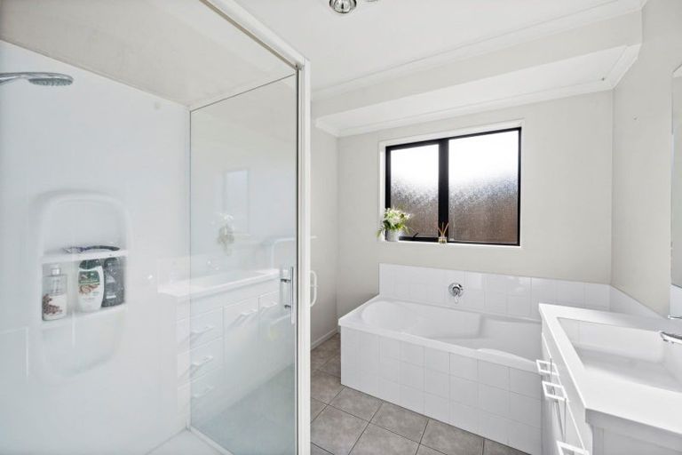 Photo of property in 26 Carroll Place, Owhata, Rotorua, 3010