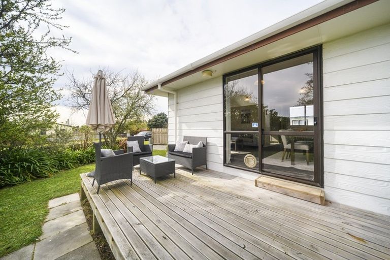 Photo of property in 34 Kowhai Street, Tokomaru, Palmerston North, 4474