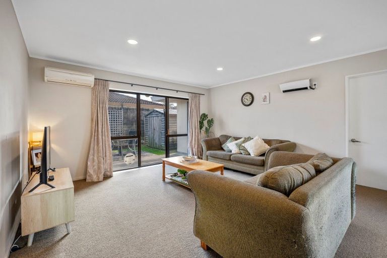 Photo of property in 2/57 Pemberton Crescent, Greerton, Tauranga, 3112