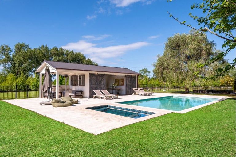 Photo of property in 197 Papakura-clevedon Road, Clevedon, Papakura, 2582