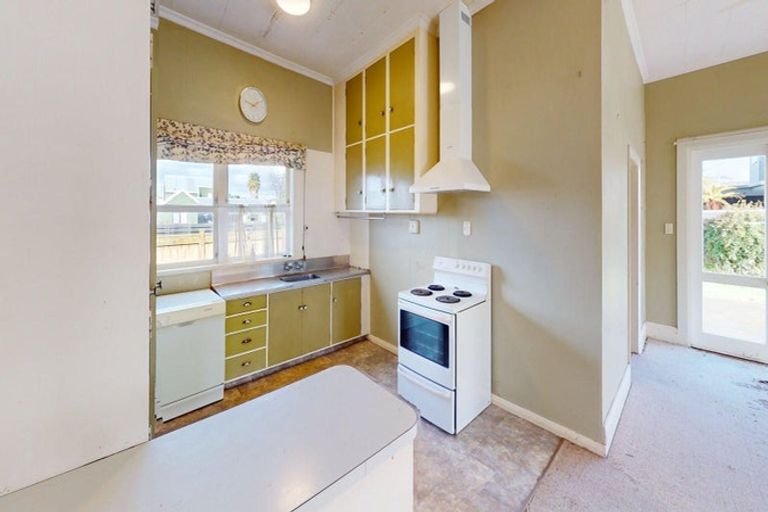 Photo of property in 28 Millar Street, Terrace End, Palmerston North, 4410