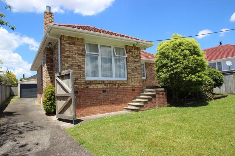 Photo of property in 46 Wilsher Crescent, Henderson, Auckland, 0612