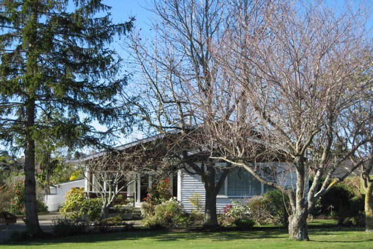 Photo of property in 39 Lucknow Road, Havelock North, 4130