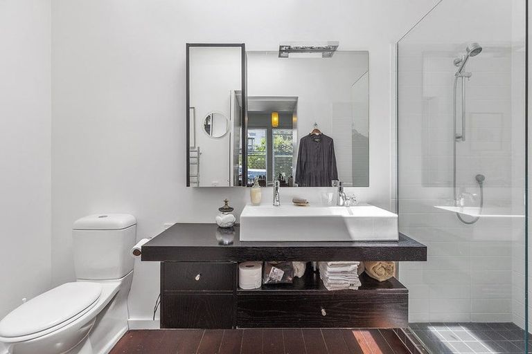 Photo of property in 55 Mitchell Street, Brooklyn, Wellington, 6021