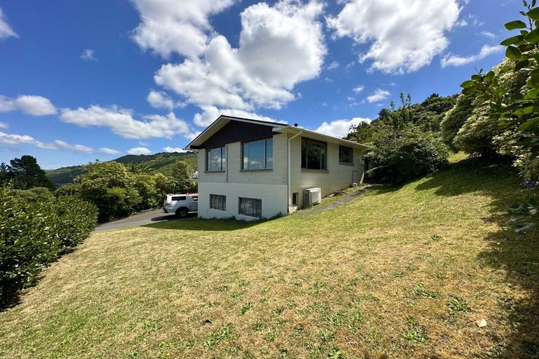 Photo of property in 5 Alleyne Court, Brown Owl, Upper Hutt, 5018