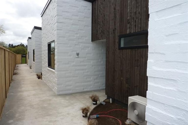 Photo of property in 6/162 Massey Street, Frankton, Hamilton, 3204