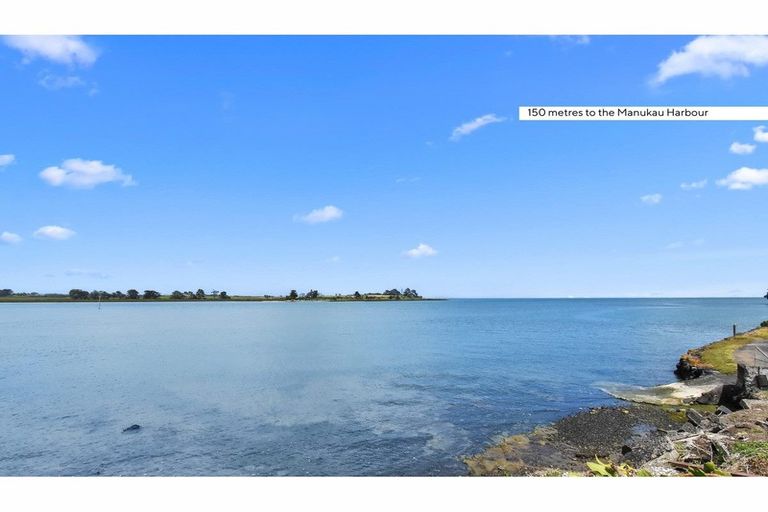 Photo of property in 13a Lawson Way, Weymouth, Auckland, 2103