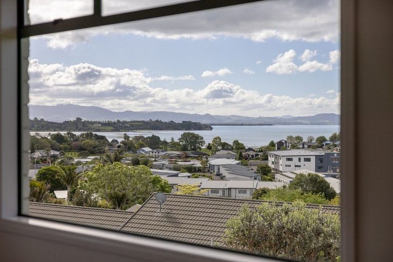 Photo of property in 40 Margaret Drive, Omokoroa, 3114