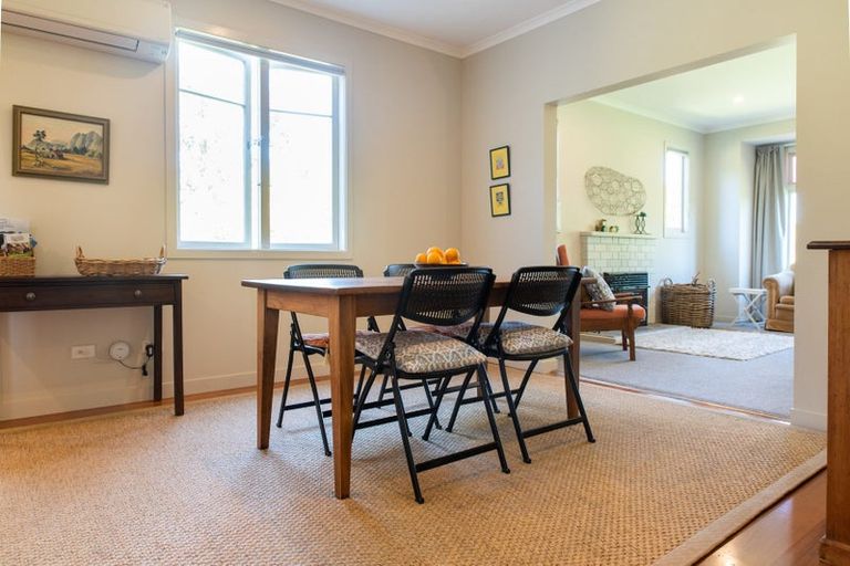 Photo of property in 547 Te Mata Mangateretere Road, Havelock North, 4294