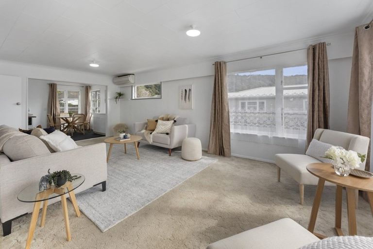 Photo of property in 183 Wainuiomata Road, Wainuiomata, Lower Hutt, 5014