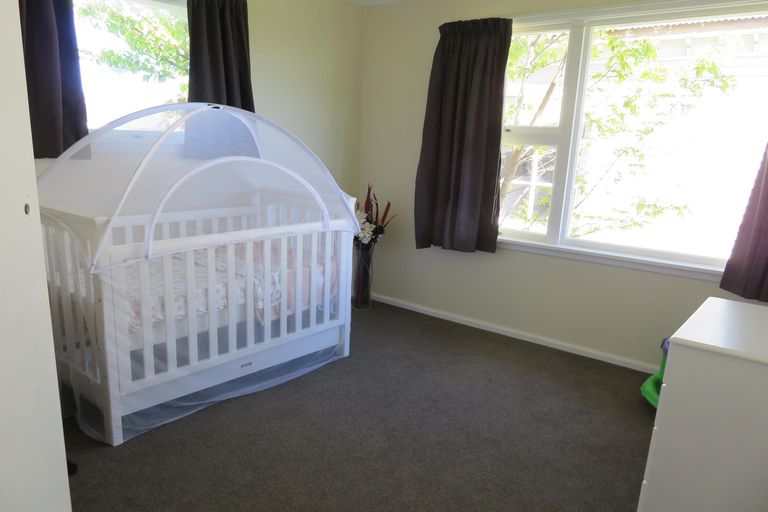 Photo of property in 22 Ewen Road, Temuka, 7920