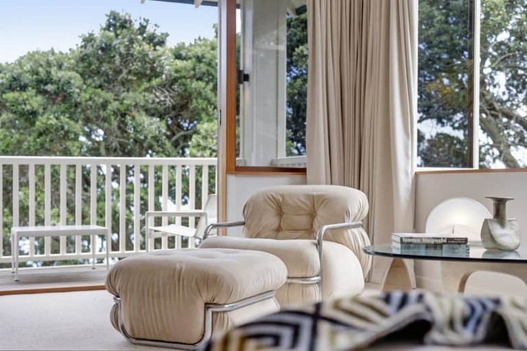 Photo of property in 16 Joan Street, Point Chevalier, Auckland, 1022