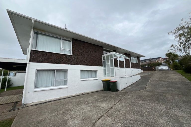 Photo of property in 23 Stapleford Crescent, Browns Bay, Auckland, 0630