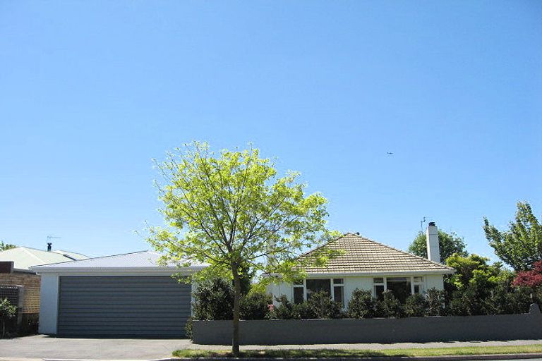 Photo of property in 192 West Belt, Rangiora, 7400