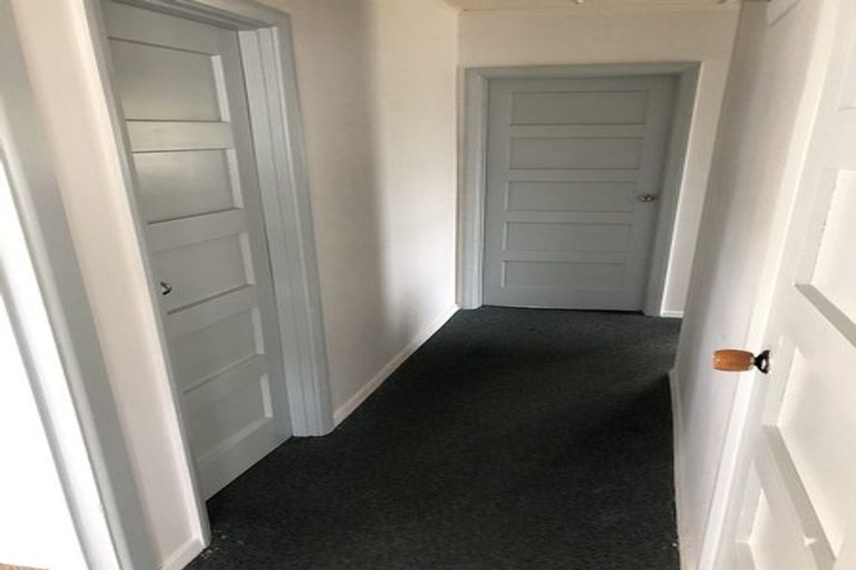 Photo of property in 9 Tensing Place, Sockburn, Christchurch, 8042