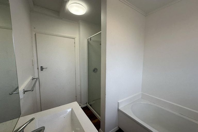 Photo of property in 30 Saint Annes Street, Levin, 5510