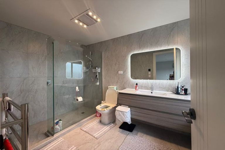 Photo of property in 249 West Hoe Heights, Orewa, 0931