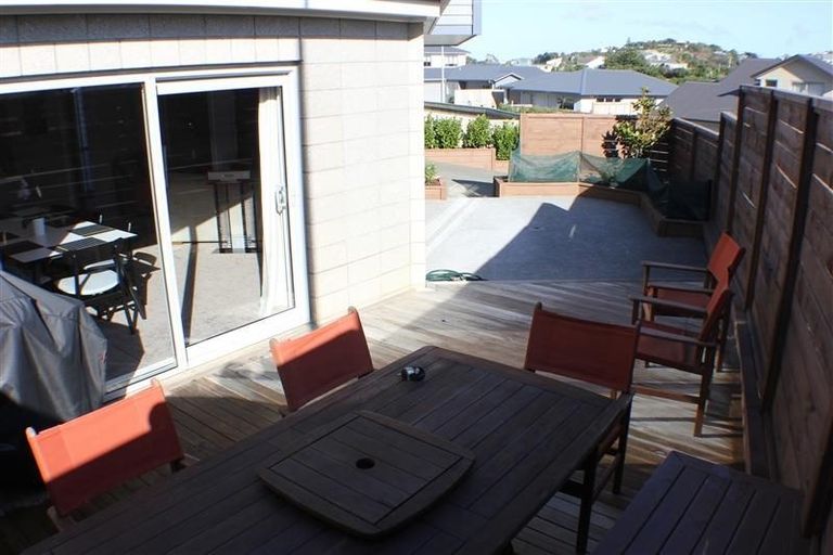 Photo of property in 3 Cresswell Place, Johnsonville, Wellington, 6037