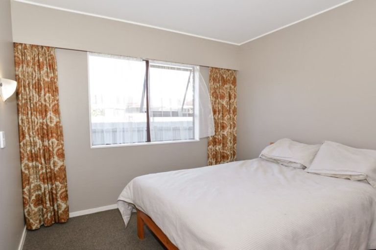 Photo of property in 2/506 Saint Aubyn Street East, Hastings, 4122