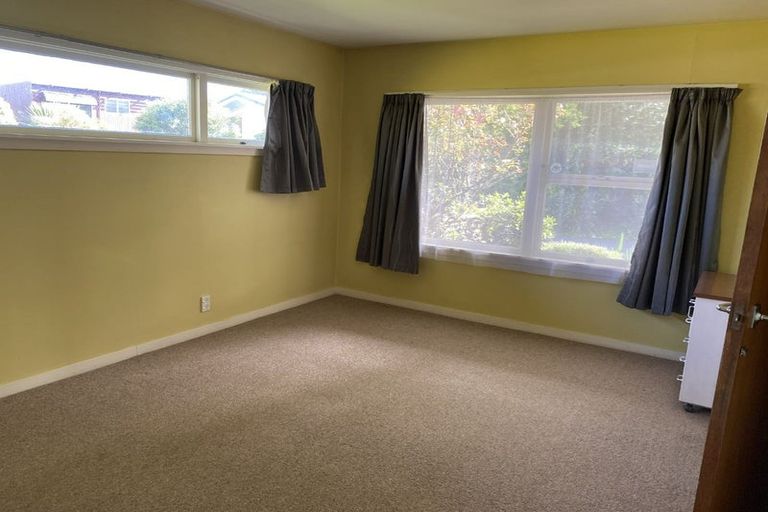 Photo of property in 6 Rosedale Place, Avonhead, Christchurch, 8042