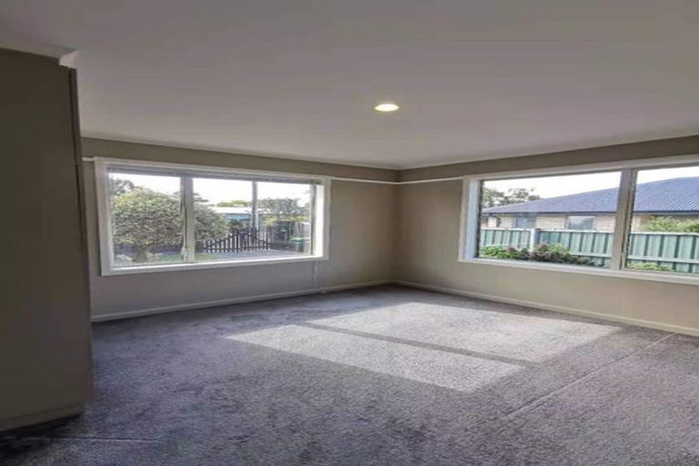 Photo of property in 26 Fovant Street, Russley, Christchurch, 8042