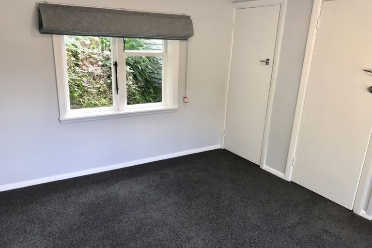 Photo of property in 12 Tawa Street, Eastbourne, Lower Hutt, 5013