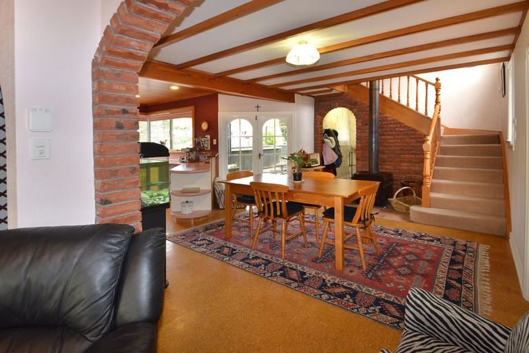 Photo of property in 41 Marine Parade, Macandrew Bay, Dunedin, 9014