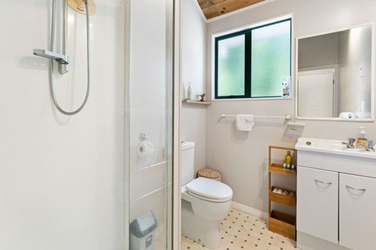 Photo of property in 23 Wharf Road, Clarks Beach, Pukekohe, 2679