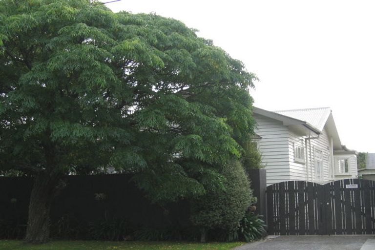 Photo of property in 21 Lincoln Avenue, Epuni, Lower Hutt, 5011