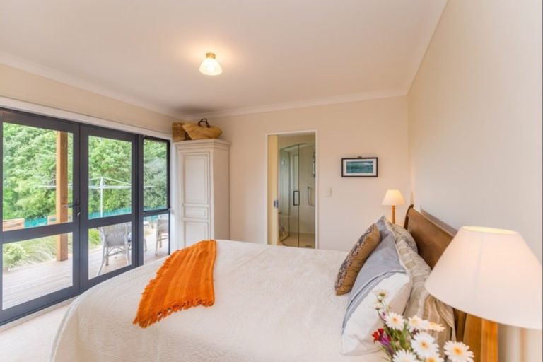 Photo of property in 116 Kawiu Road, Levin, 5510