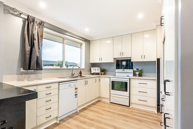 Photo of property in 37 Waterford Drive, Winton, 9720