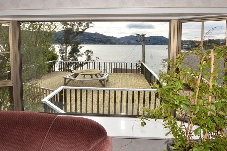 Photo of property in 41 Marine Parade, Macandrew Bay, Dunedin, 9014