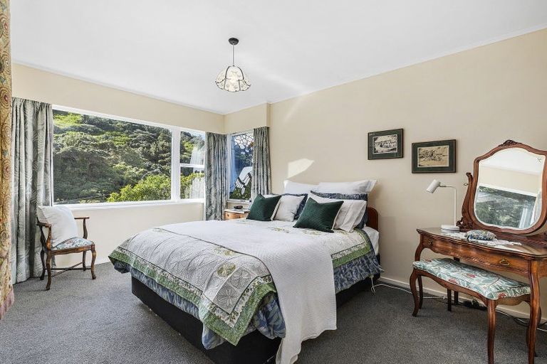 Photo of property in 76 Spencer Street, Crofton Downs, Wellington, 6035