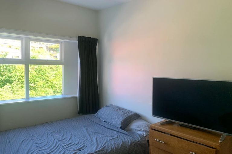 Photo of property in Parkland Flats, 17/51 Adams Terrace, Kelburn, Wellington, 6021