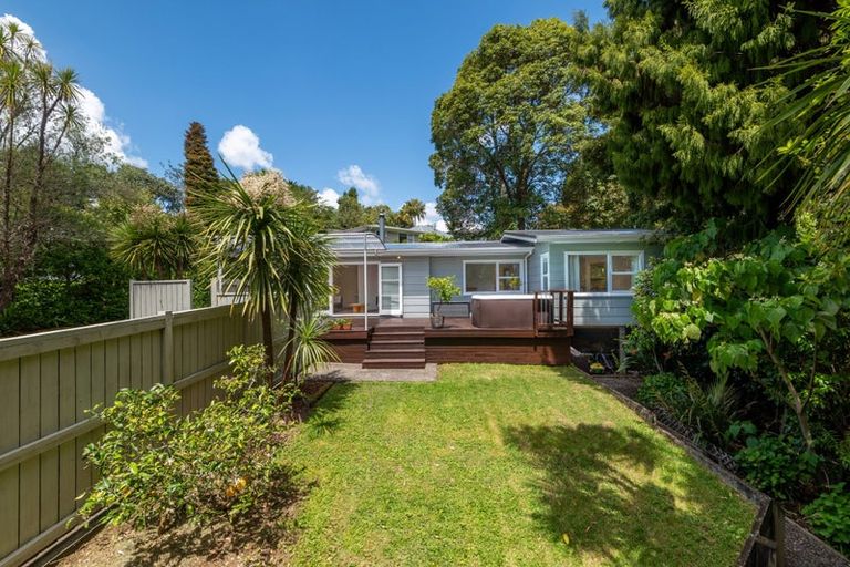 Photo of property in 1/72 Roseberry Avenue, Birkenhead, Auckland, 0626