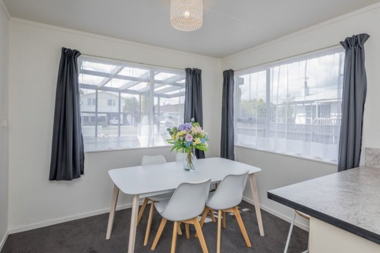 Photo of property in 21 Charles Street, Levin, 5510