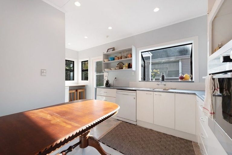 Photo of property in 8 Khyber Road, Seatoun, Wellington, 6022