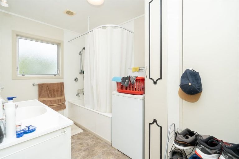 Photo of property in 114 Lewis Street, Glenview, Hamilton, 3206