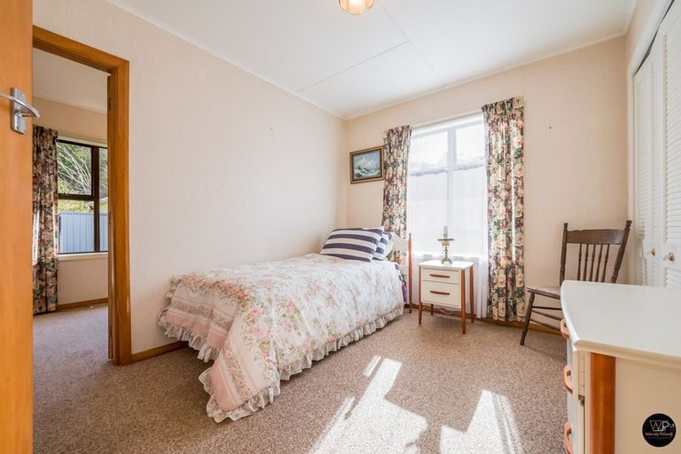 Photo of property in 177 Wellington Road, Wainuiomata, Lower Hutt, 5014