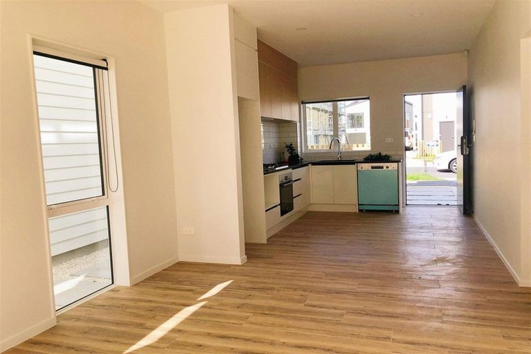 Photo of property in 51 Opoka Street, Papakura, 2110